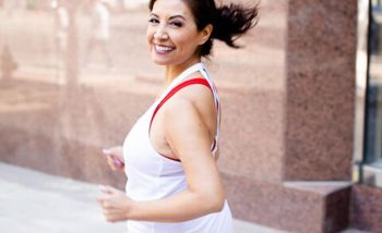 Women Casual Outdoor Headshot Photography